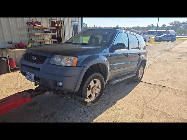 BUY FORD ESCAPE 2001 4DR 103